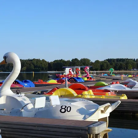 Hausboot Auf Dem Unterbacher Campsite